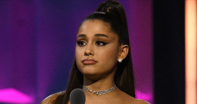 Madame Tussauds revela estatua de Ariana Grande o alguien parecido! LOL!