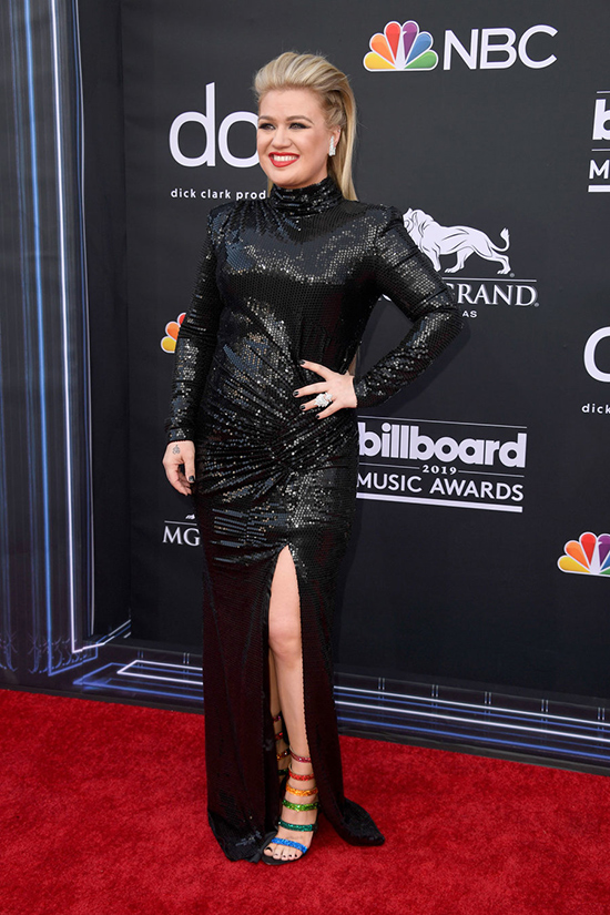 kelly clarkson bbmas rc 2019