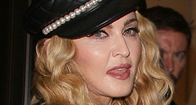 Madonna no pudo evitar la venta de la carta de Tupac