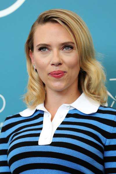 Scarlett Johansson Marriage Story Photocall