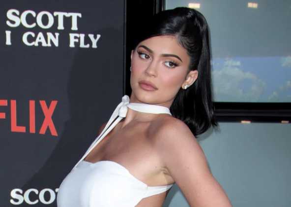 kylie jenner hospitalized