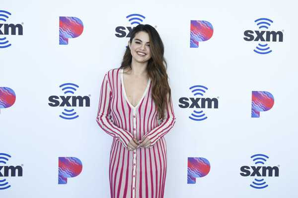 Selena Gomez Visits SiriusXMHollywoodStudios