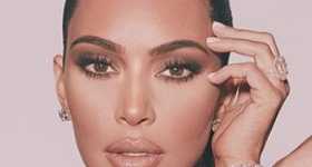 Kim Kardashian posó con su anillo de compromiso robado