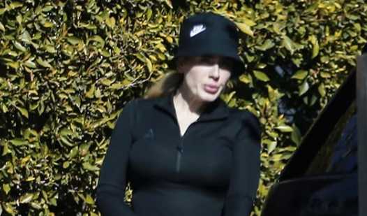 adele saliendo del gym