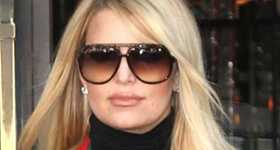 Jessica Simpson se hizo una lipo y casi se muere