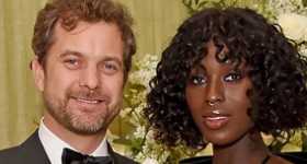 Joshua Jackson y Jodie Turner-Smith esperan una niña