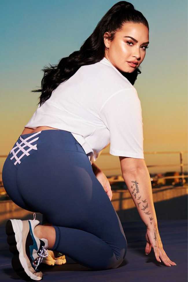 demi lovato fabletics 4