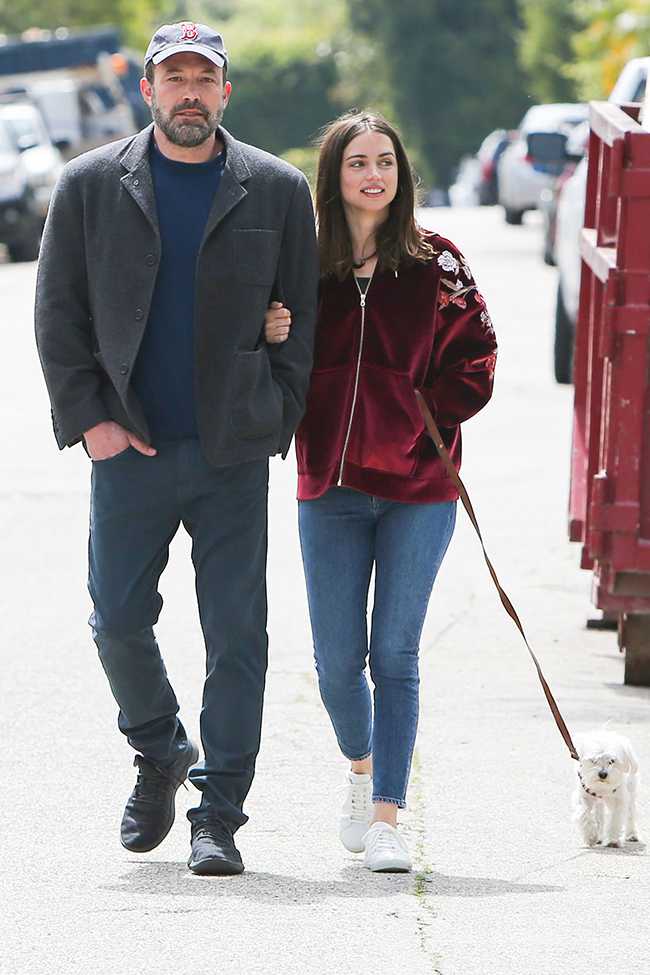 ben affleck ana de armas doggo