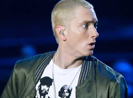 eminem enfrenta intruso