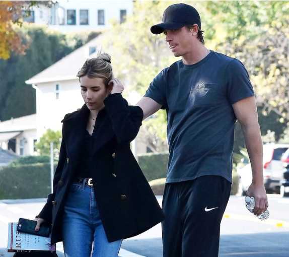 emma roberts embarazada garrett hedlund