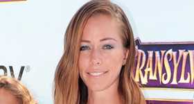 Kendra Wilkinson orgullosa de sus dos hijos, Hank y Alijah