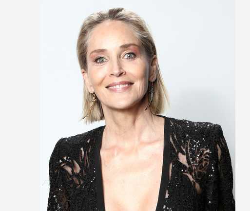 sharon stone tocada por un rayo