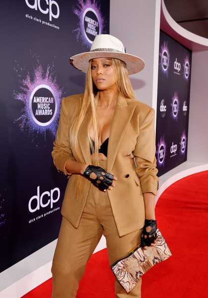 Tyra Banks 2019 American Music Awards