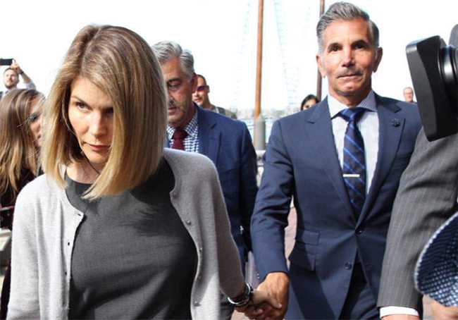 lori loughlin mossimo prison time