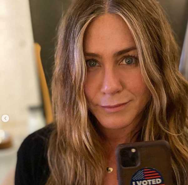 jennifer aniston vota pide que no voten por kanye