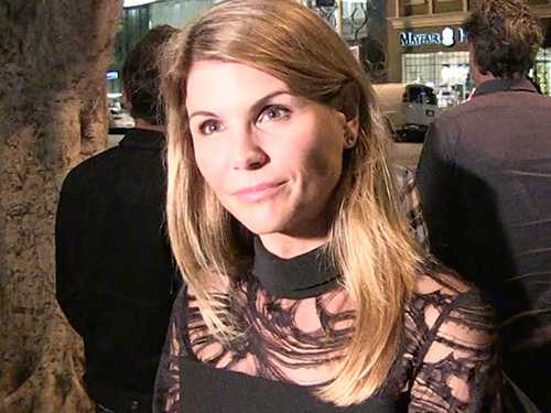 lori loughlin sale para navidad