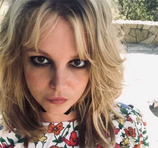 Britney Spears se cortó el cabello