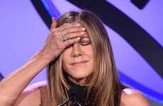 Critican a Jennifer Aniston por adorno navideño de la pandemia. WTF?