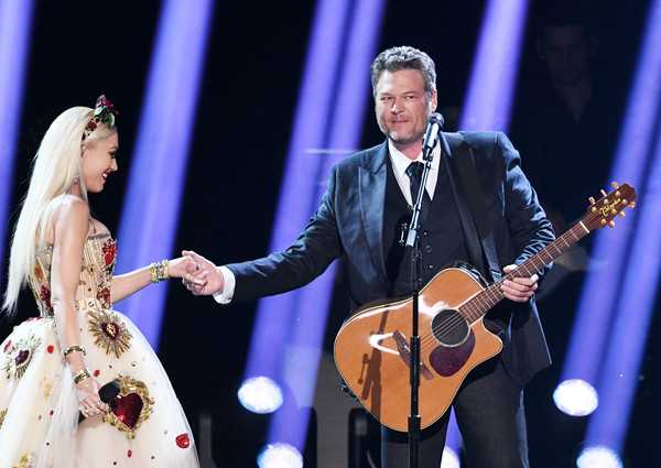 Blake Shelton criticado por su canción Minimum Wage