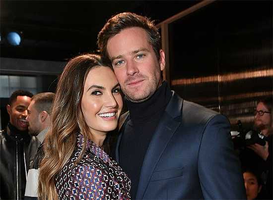 Elizabeth Chambers y Armie Hammer