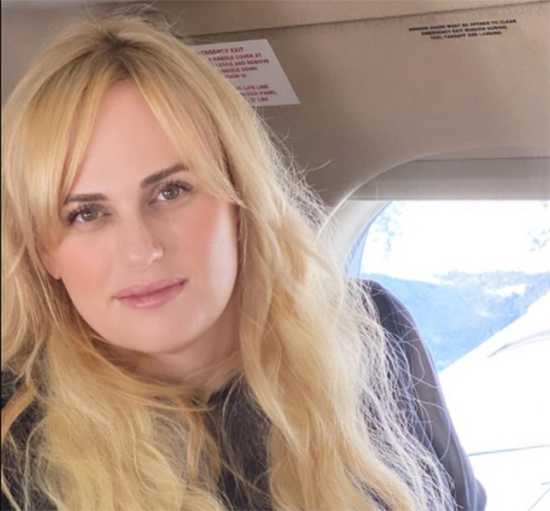 Rebel Wilson dice que la tratan diferente desde que perdió peso