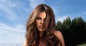 Khloe Kardashian reciente campaña PHOTOSHOP FAIL