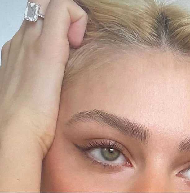 nicola peltz anillo comprimiso brooklyn beckham