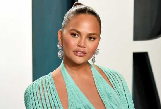 Por qué Chrissy Teigen borró su cuenta de Twitter?