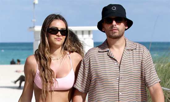 Scott Disick y Amelia Hamlin en Miami