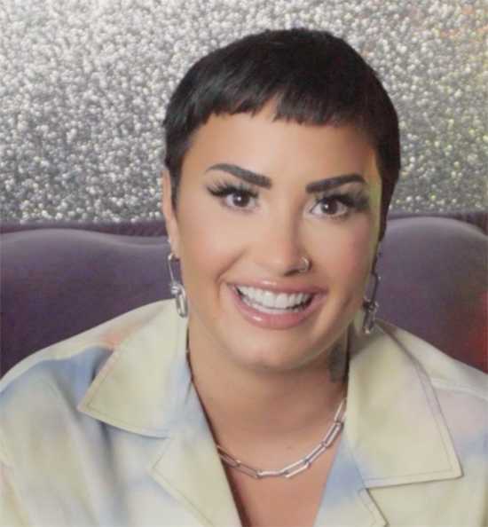 Demi Lovato se declara género no binario