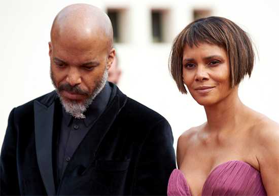 Halle Berry defiende su romance con Van Hunt