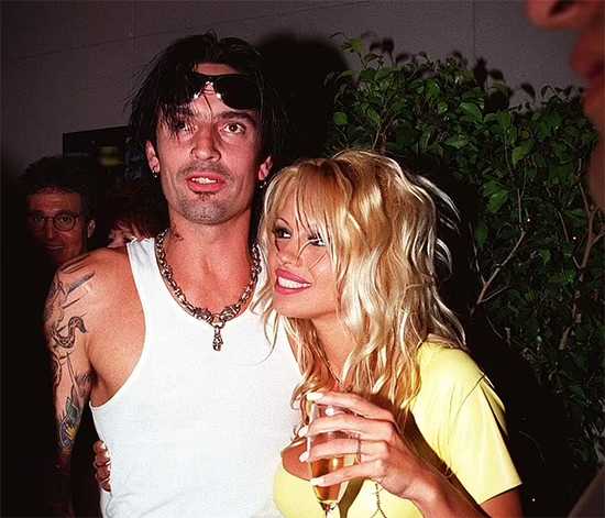 Tommy Lee y Pamela Anderson en 1995