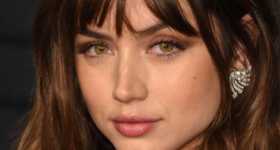 Ana De Armas saliendo con el ejecutivo de Tinder Paul Boukadakis