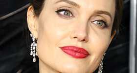 Angelina Jolie dice que 3 de sus hijos querían testificar contra Brad Pitt