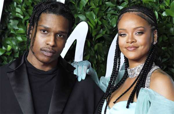 A$AP Rocky agradece a su novia Rihanna