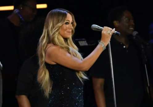 Mariah Carey lanza indirecta a Eminem en aniversario de Obsessed