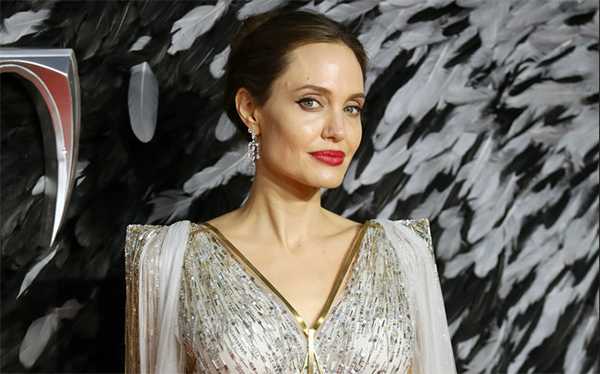 Juez del caso de divorcio de Angelina y Brad removido por una corte de apelación