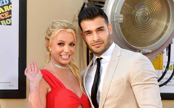 Sam Asghari bromea diciendo que se casó con Britney