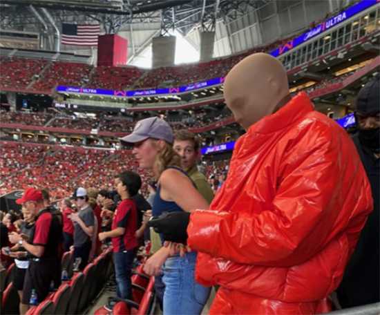 Kanye West viviendo en un stadium de Atlanta