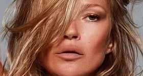 Kate Moss imagen de SKIMS de Kim Kardashian