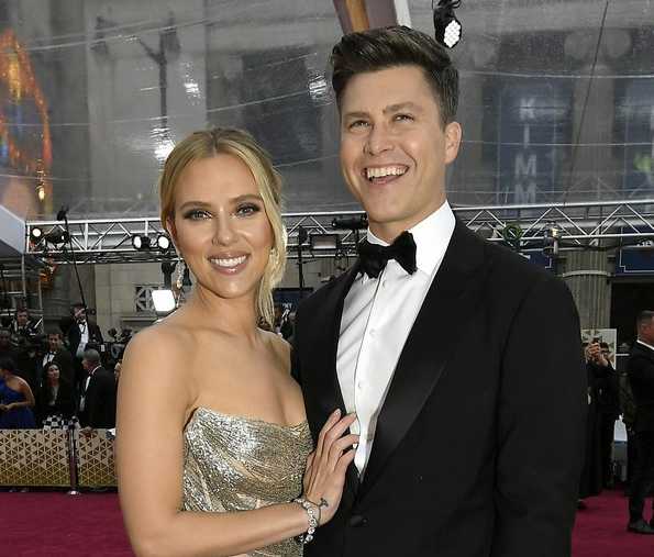 scarlett johansson embarazada colin jost