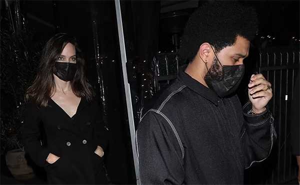 Angelina Jolie y The Weeknd cenando juntos