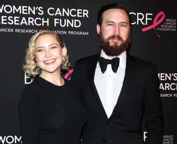 Kate Hudson anuncia compromiso con Danny Fujikawa