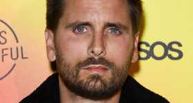 Scott Disick furioso y triste por compromiso de Kourtney y Travis