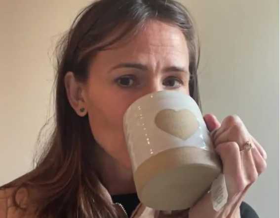 jennifer garner anillo taza de te