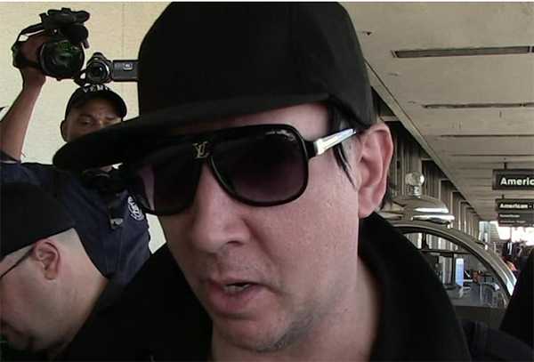 Marilyn Manson encerró a mujeres en una habitación insonorizada WTF?