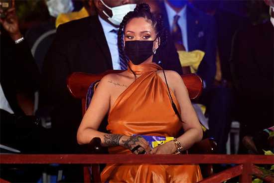 Rihanna declarada Héroe nacional de Barbados