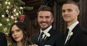 David Beckham de puntillas en foto de navidad LOL!