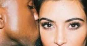 Kanye West se muda enfrente de Kim Kardashian