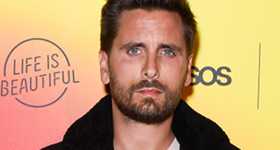 Scott Disick todavía molesto por compromiso de Kourtney y Travis